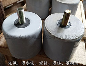 WX-01行車電（diàn）車低壓絕緣子起重機支柱絕緣子（zǐ）線路瓷（cí）瓶